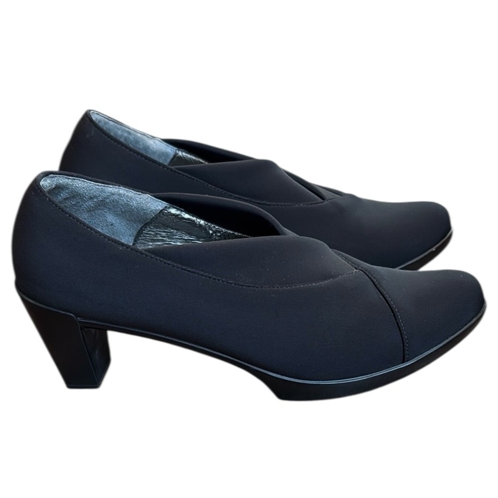NAOT  Black Stretch  Heels Women’s 9 (EU40)